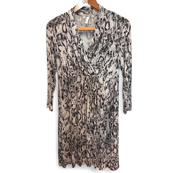 Soma Dresses & Skirts - Soma Snake Print Faux Wrap Dress size Medium